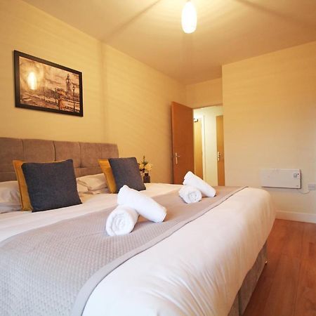 Canal Side Apartment In Chester Ngoại thất bức ảnh